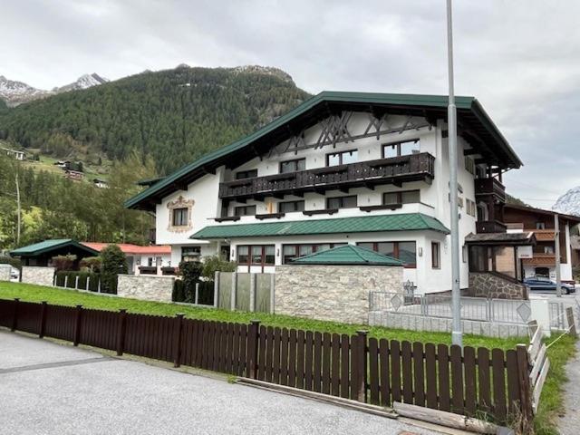 Gaesteheim Prantl Solden Exterior photo